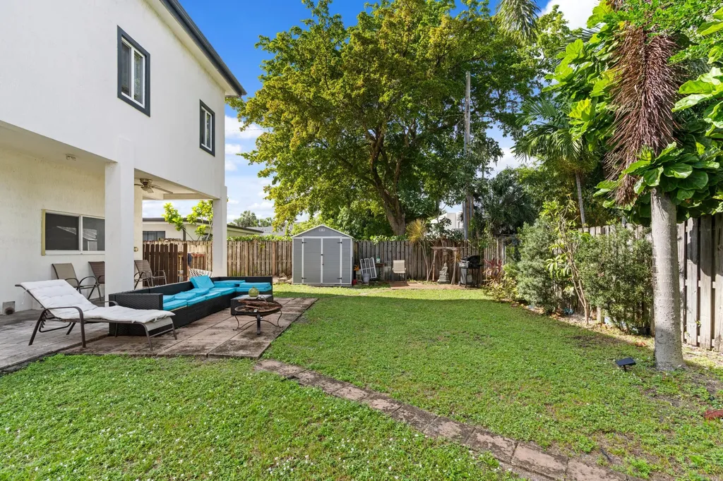 1129 NE 16th Street Fort Lauderdale FL 33304
