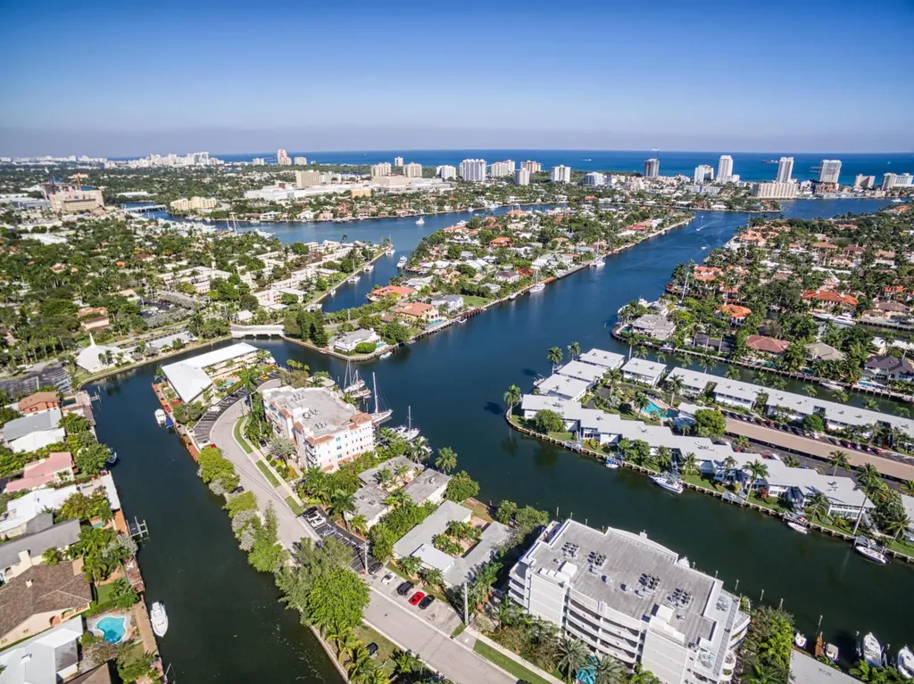 1129 NE 16th Street Fort Lauderdale FL 33304