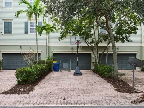 261 E Bay Cedar Circle Jupiter FL 33458