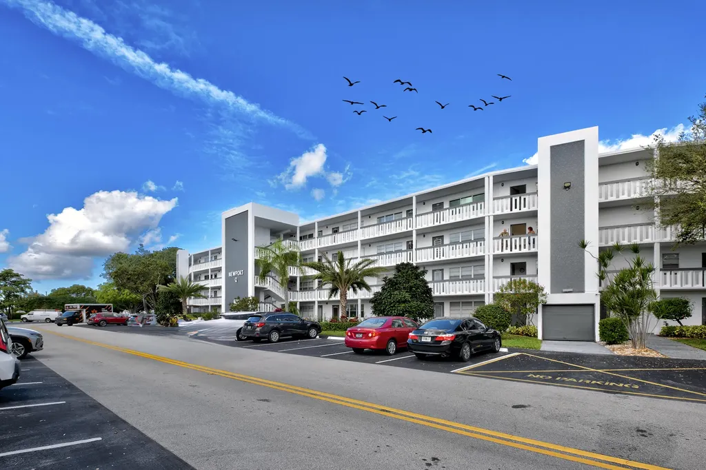 3076 Newport Q Deerfield Beach FL 33442