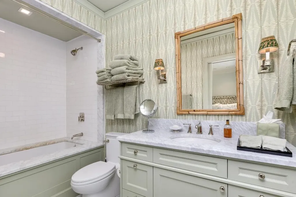 258 List Road Palm Beach FL 33480