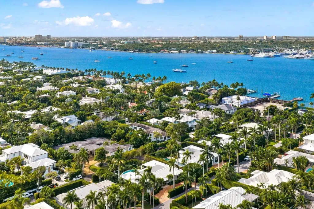 258 List Road Palm Beach FL 33480