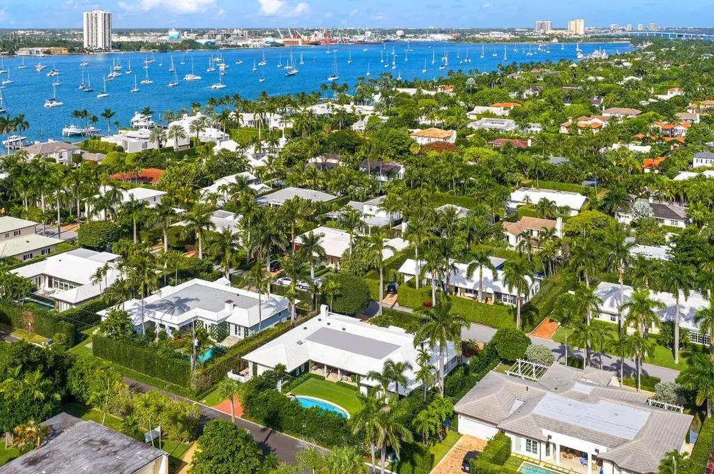 258 List Road Palm Beach FL 33480
