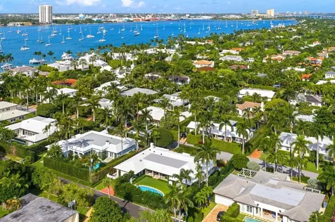 258 List Road Palm Beach FL 33480