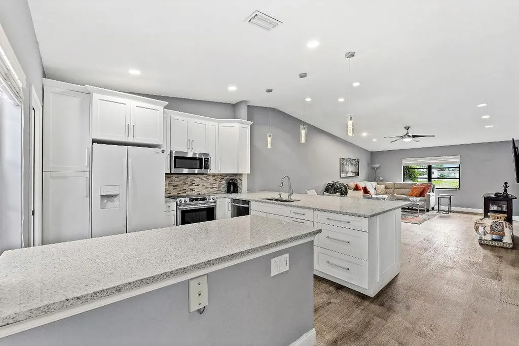 6112 Kings Gate Circle Delray Beach FL 33484