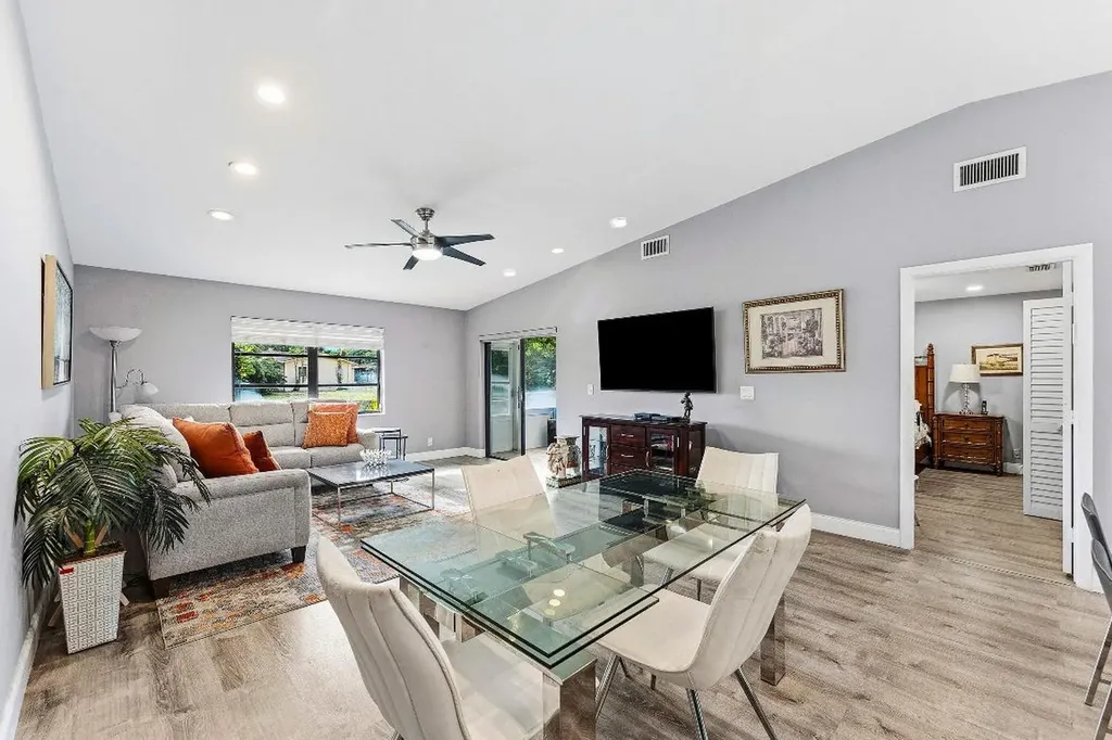 6112 Kings Gate Circle Delray Beach FL 33484