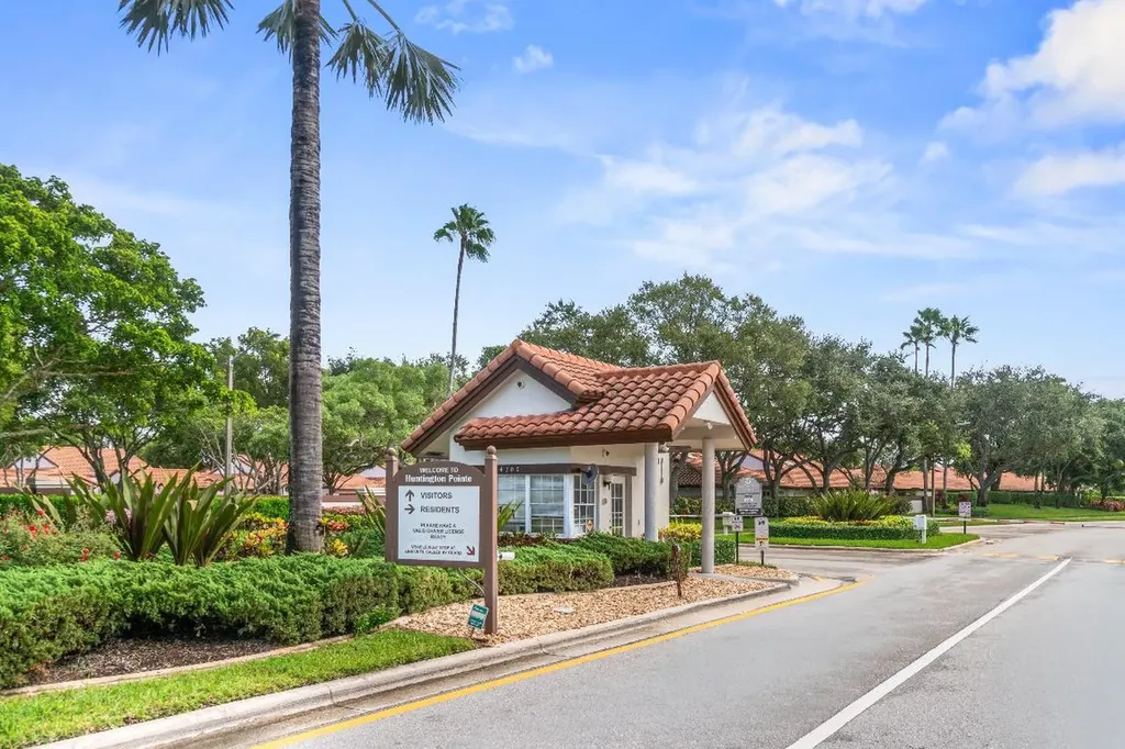 6112 Kings Gate Circle Delray Beach FL 33484