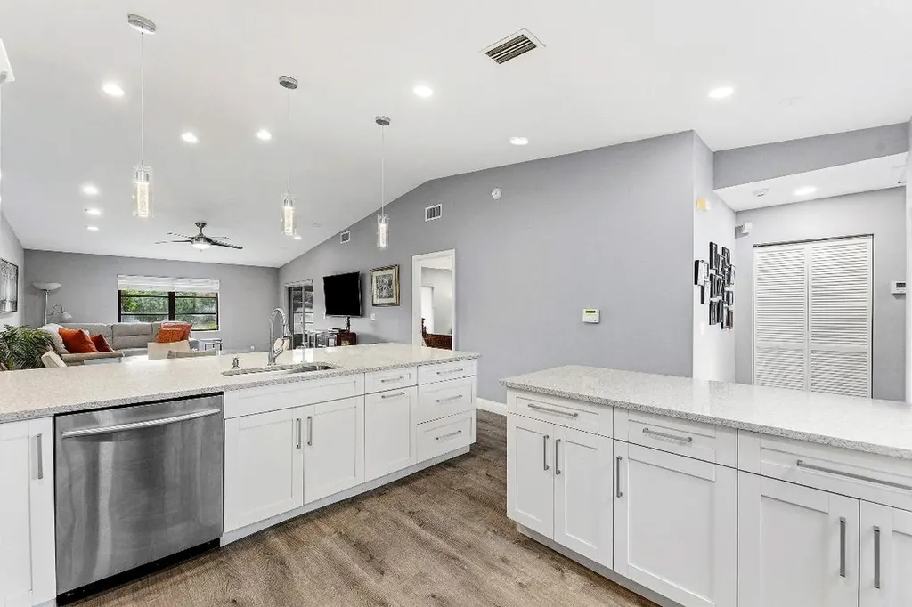 6112 Kings Gate Circle Delray Beach FL 33484
