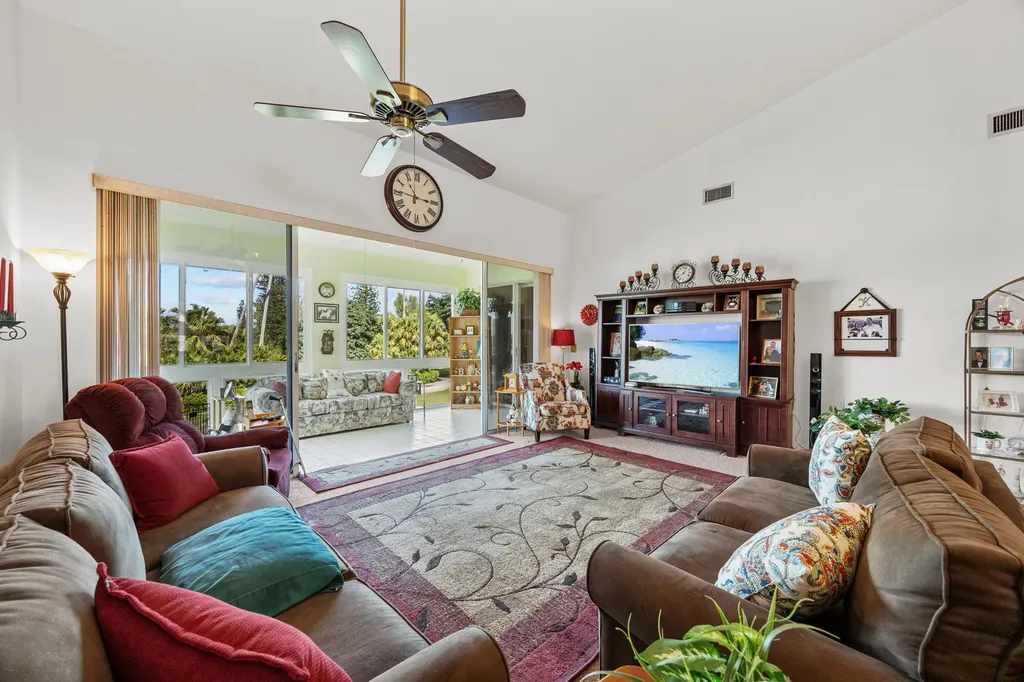 7661 Mackenzie Court Lake Worth FL 33467