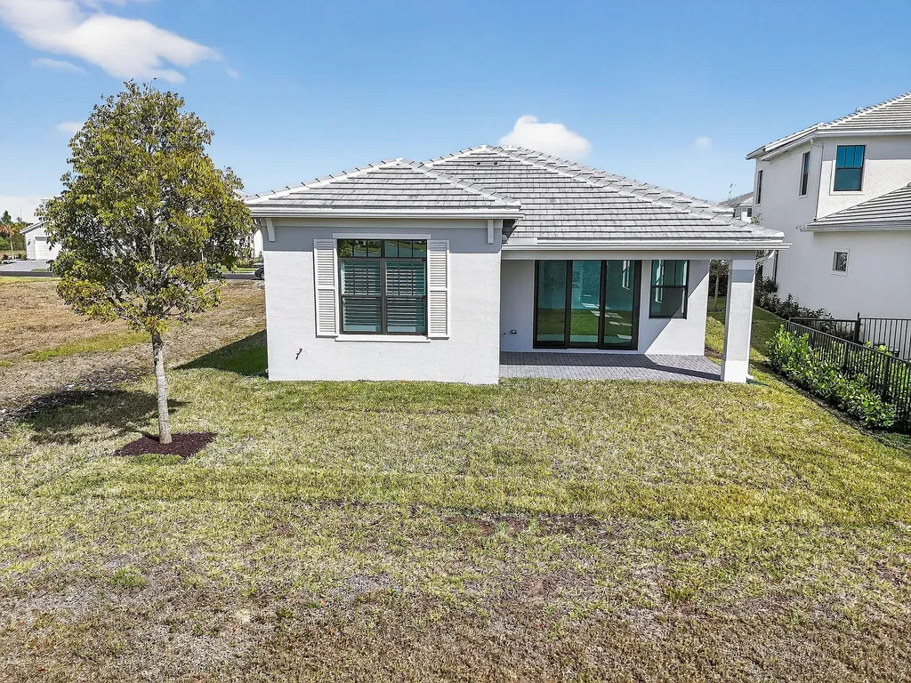 473 SE Fascino Circle Port St Lucie FL 34984