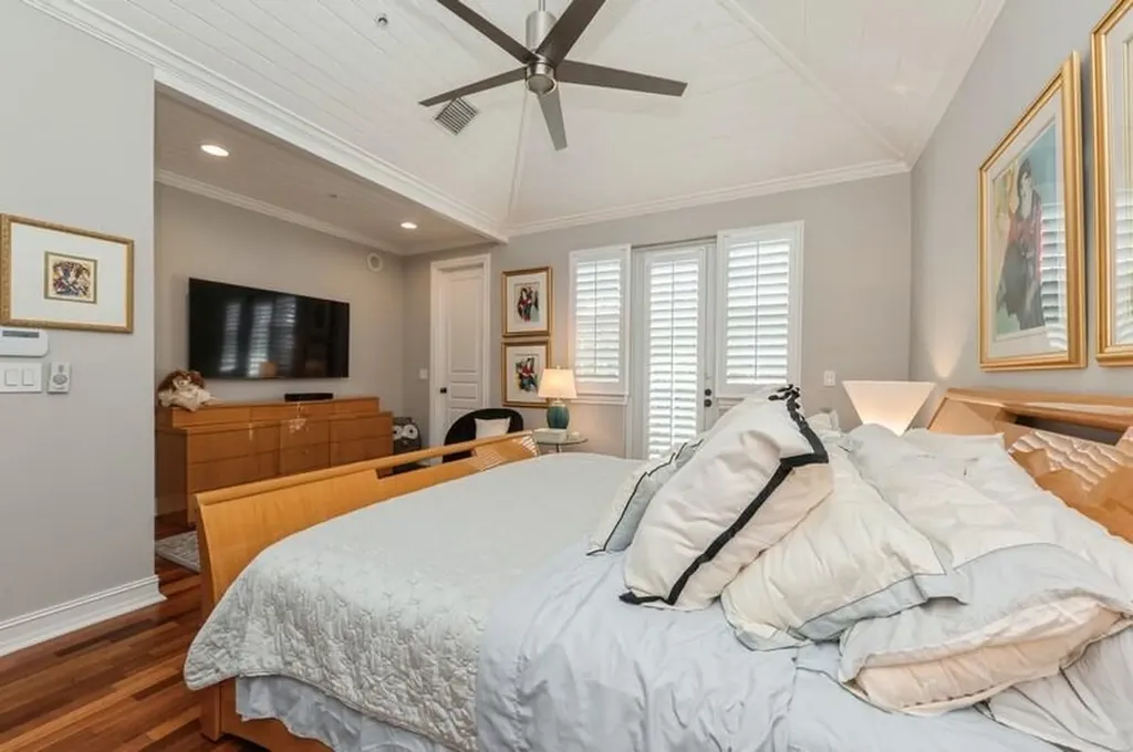 310 E Mallory Circle Delray Beach FL 33483