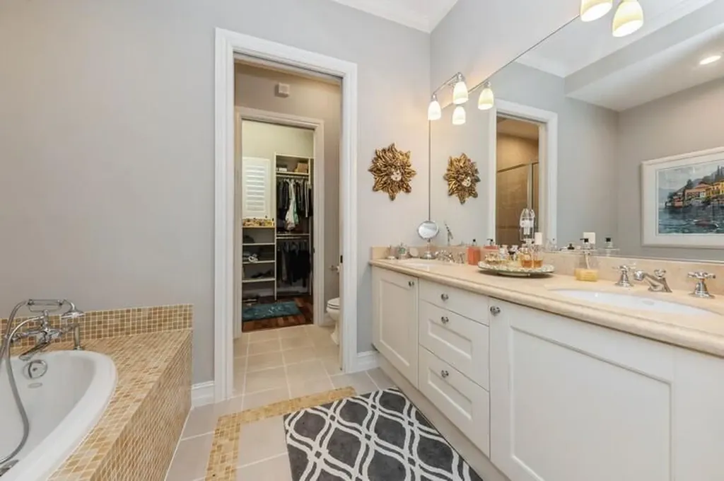 310 E Mallory Circle Delray Beach FL 33483