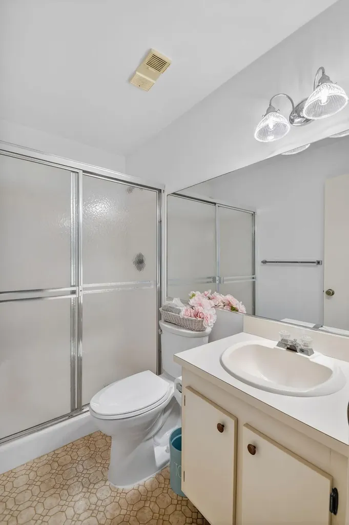 4542 Lucerne Lakes Boulevard E Lake Worth FL 33467