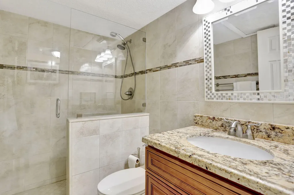 806 SE 7th Street Deerfield Beach FL 33441