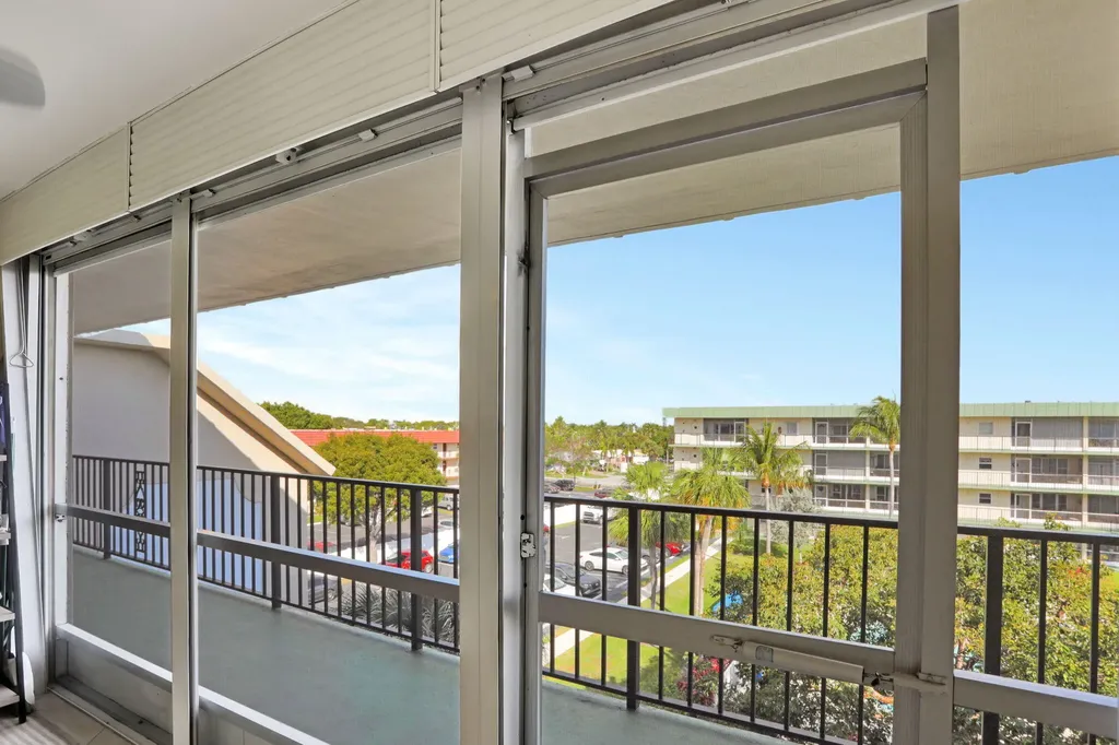 806 SE 7th Street Deerfield Beach FL 33441