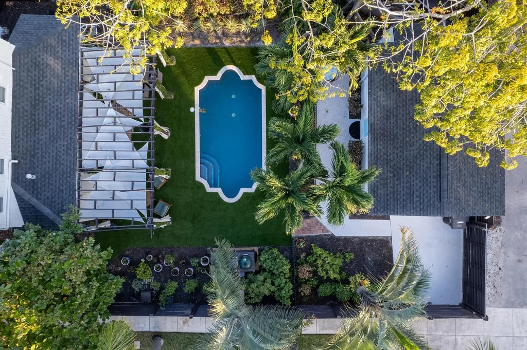 442 28th Street West Palm Beach FL 33407