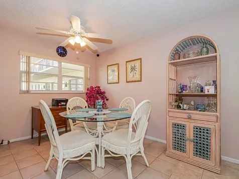 16 Vista Palm Lane Vero Beach FL 32962