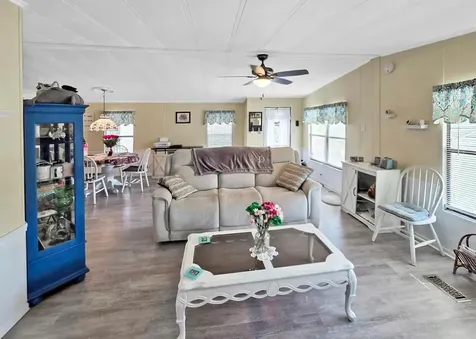 35 Flores Del Norte Fort Pierce FL 34951