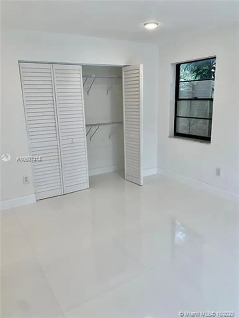 23277 Barlake Drive Boca Raton FL 33433