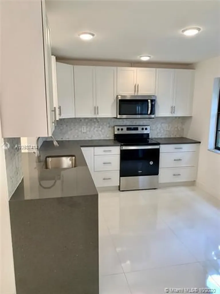 23277 Barlake Drive Boca Raton FL 33433