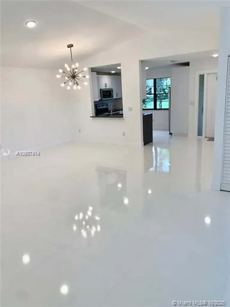 23277 Barlake Drive Boca Raton FL 33433