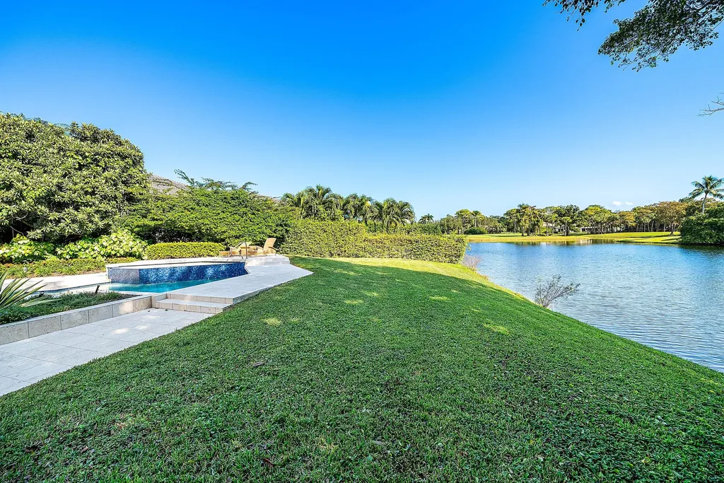 13060 Monet Lane Palm Beach Gardens FL 33410