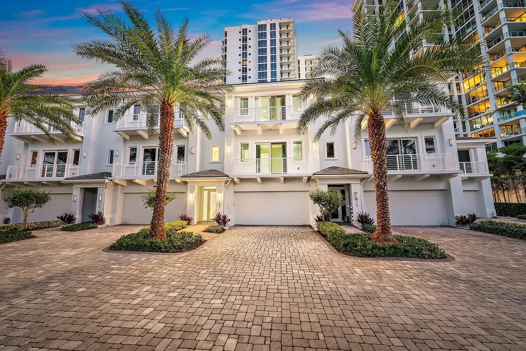 112 Water Club Court N North Palm Beach FL 33408