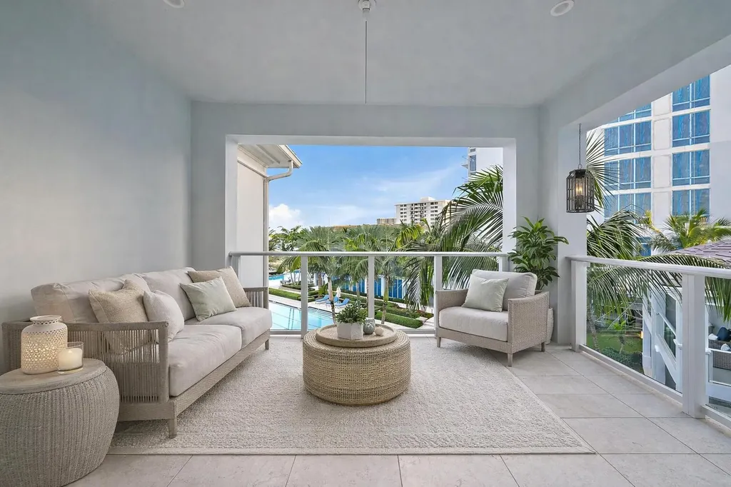 112 Water Club Court N North Palm Beach FL 33408