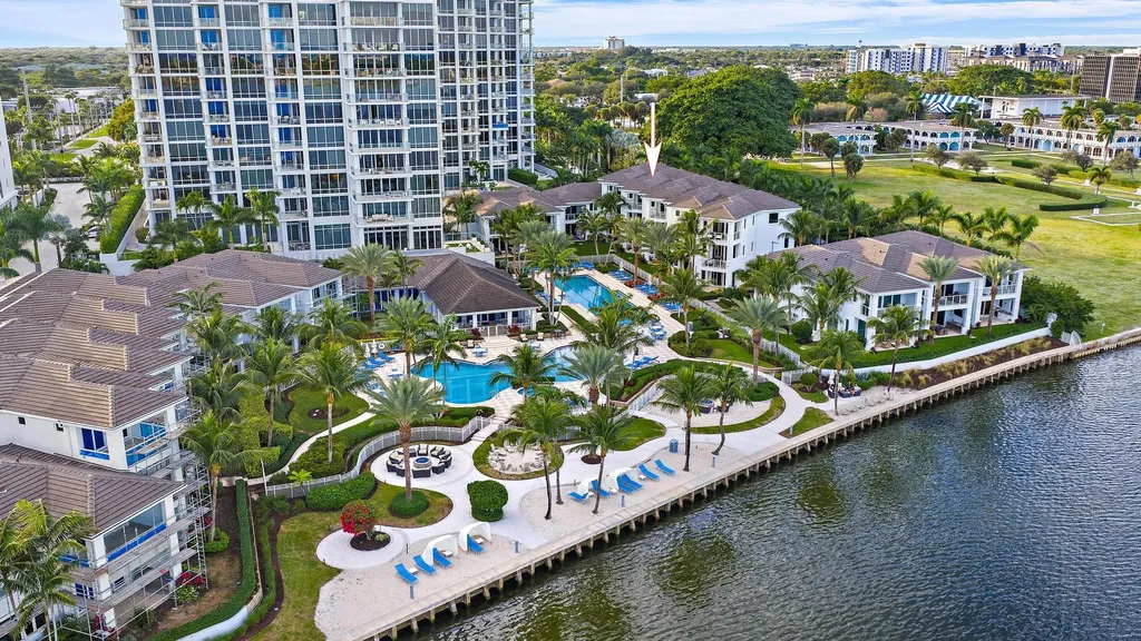 112 Water Club Court N North Palm Beach FL 33408