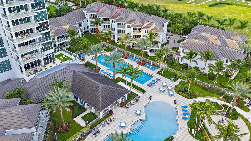 112 Water Club Court N North Palm Beach FL 33408