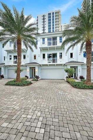 112 Water Club Court N North Palm Beach FL 33408