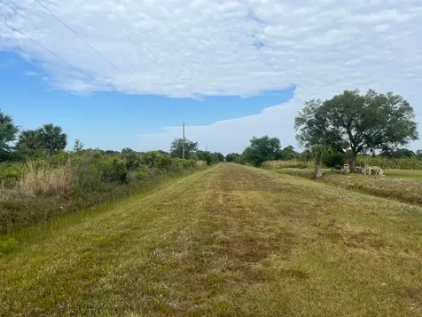 16382 NW 286th Street Okeechobee FL 34972