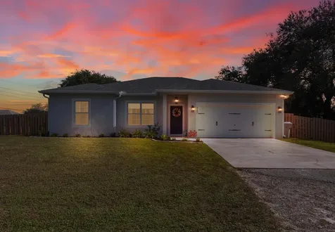 8686 104th Avenue Vero Beach FL 32967