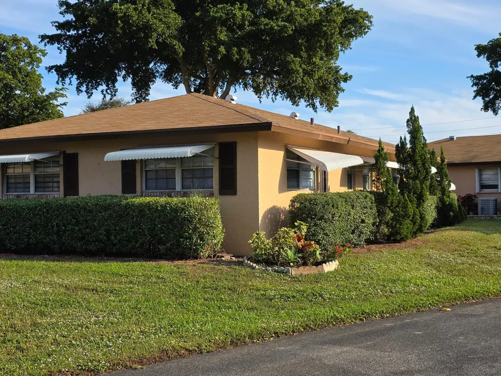 718 Whippoorwill Lane Delray Beach FL 33445