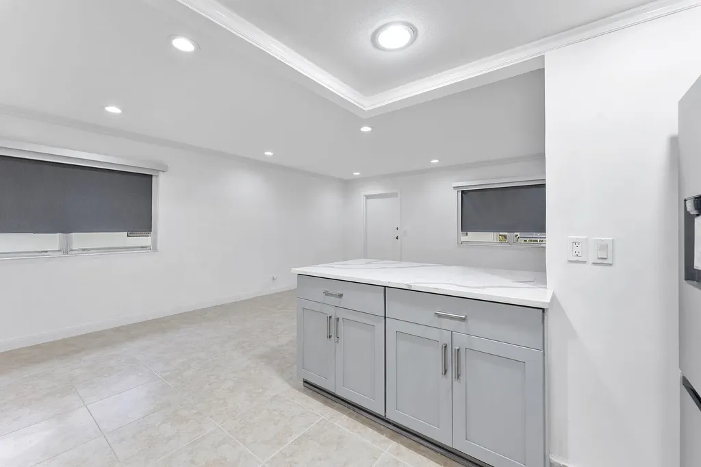 527 Brittany K Delray Beach FL 33446