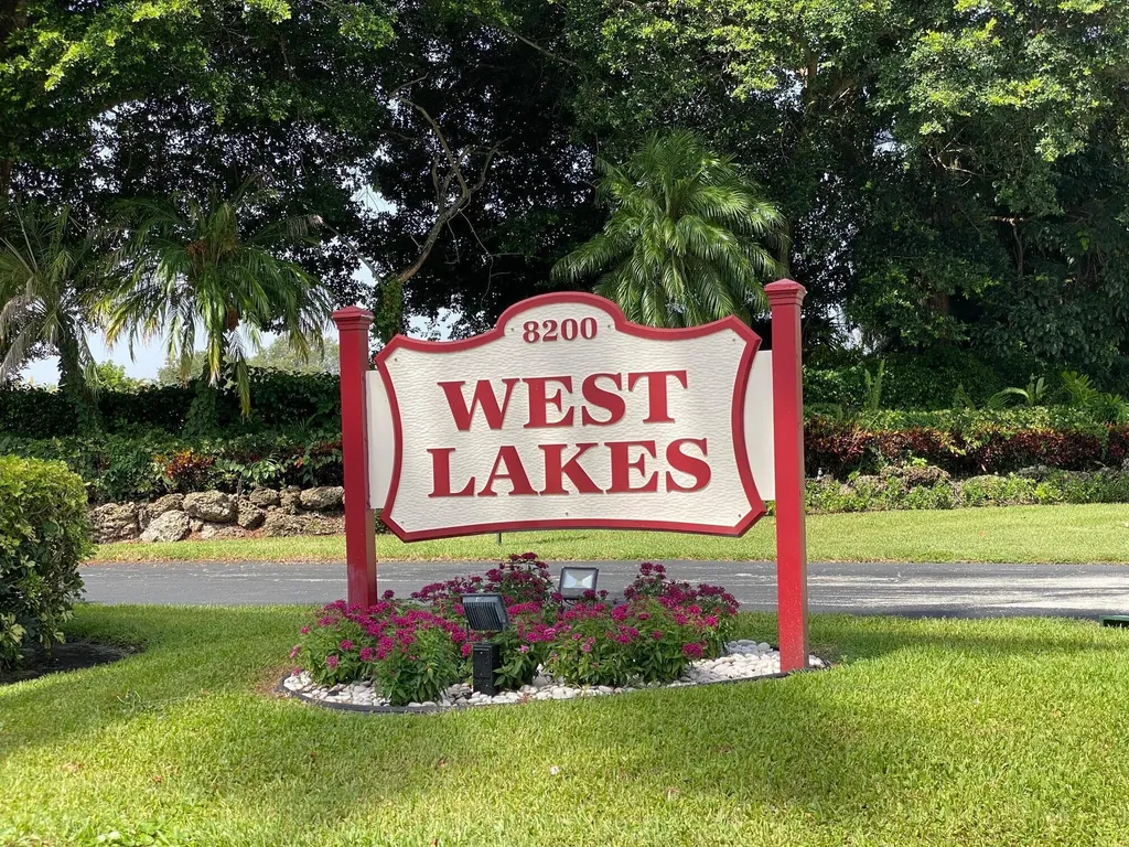8281 South Street Boca Raton FL 33433