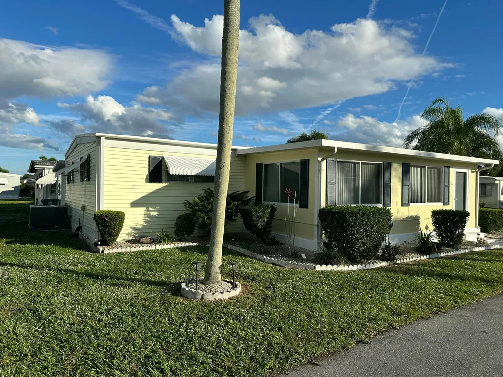 8281 South Street Boca Raton FL 33433