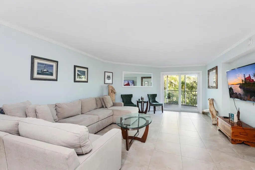 961 S Ocean Drive Deerfield Beach FL 33441