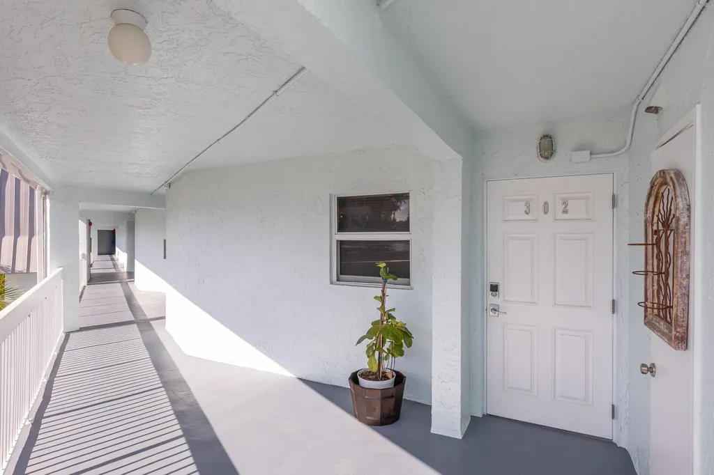 961 S Ocean Drive Deerfield Beach FL 33441
