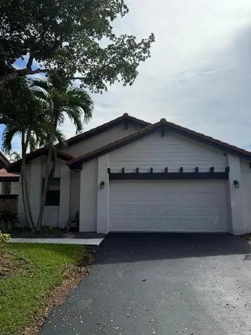1988 Sacramento Weston FL 33326
