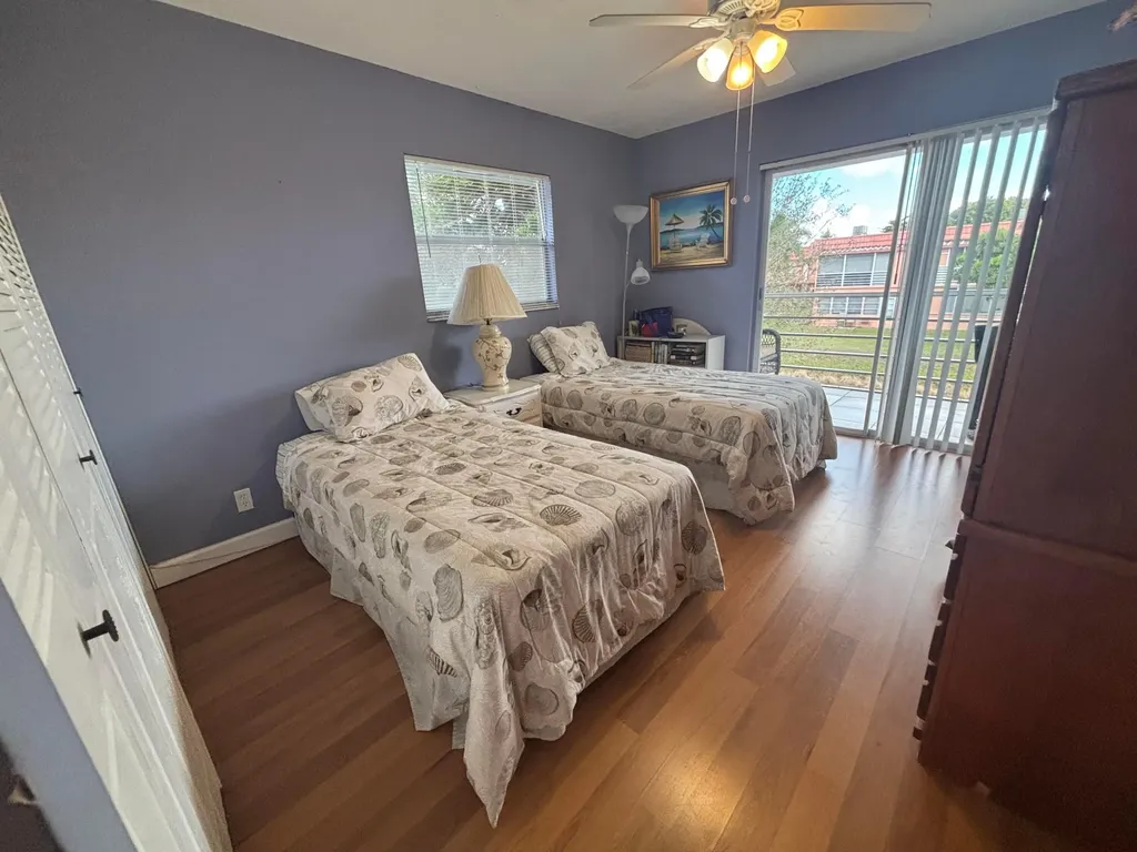 596 Saxony M Delray Beach FL 33446
