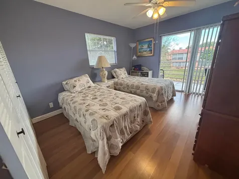 596 Saxony M Delray Beach FL 33446