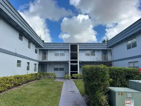 596 Saxony M Delray Beach FL 33446