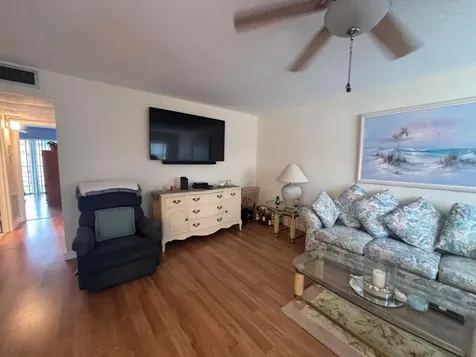596 Saxony M Delray Beach FL 33446