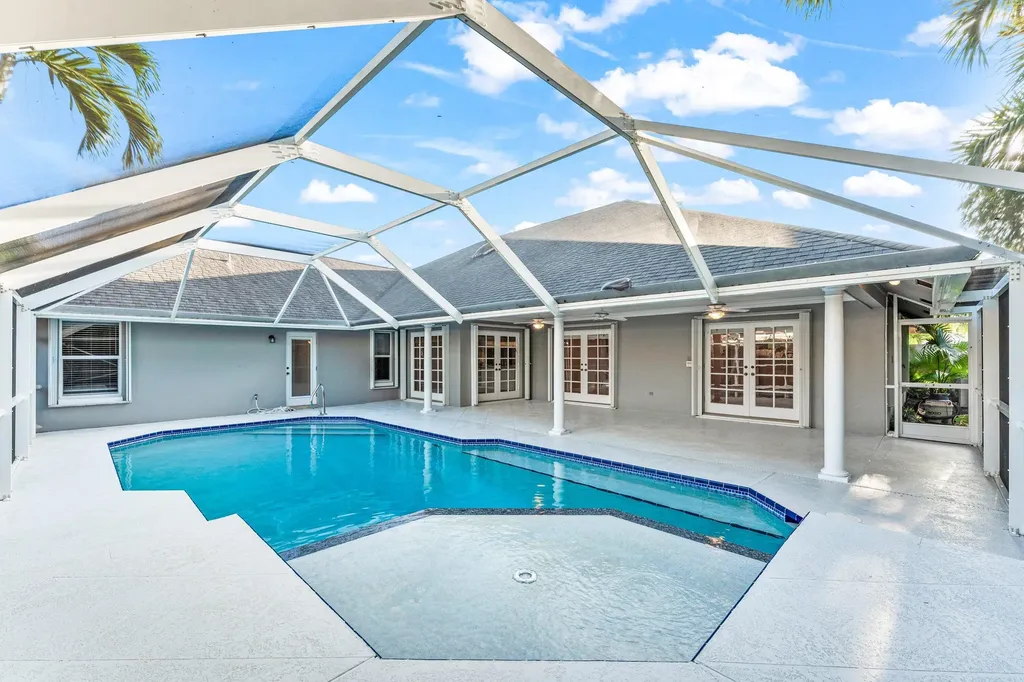 2063 Amesbury Circle Wellington FL 33414