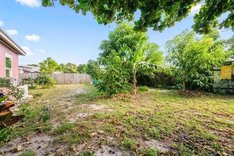 1408 W Broome Street Lantana FL 33462