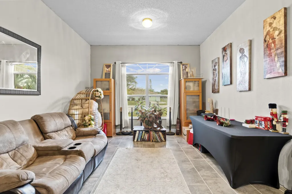 370 SW Tulip Boulevard Port St Lucie FL 34953