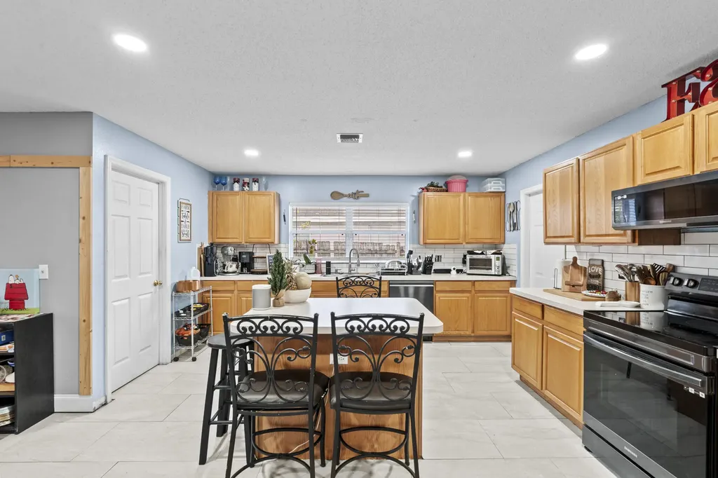 370 SW Tulip Boulevard Port St Lucie FL 34953