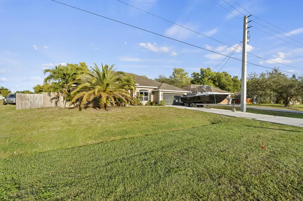 370 SW Tulip Boulevard Port St Lucie FL 34953
