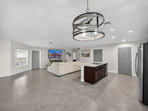 1633 SW Diamond Street Port St Lucie FL 34953